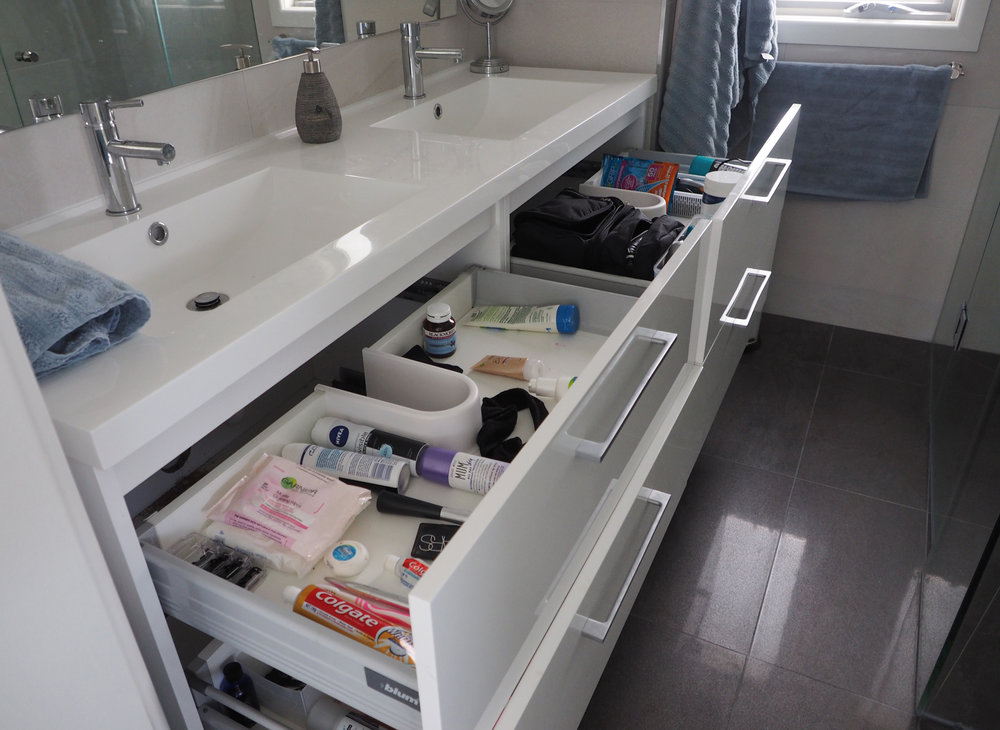 To Organise A Bathroom Vanity, Best Bathroom Vanity Drawer Organizer