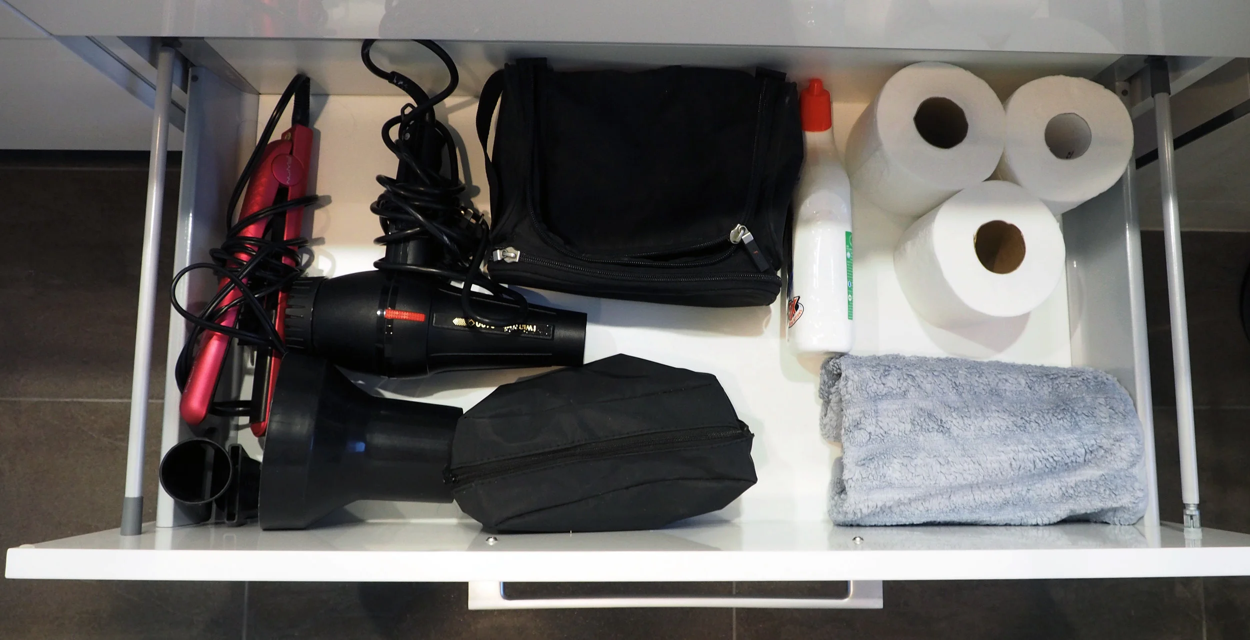 bathroom vanity organisation