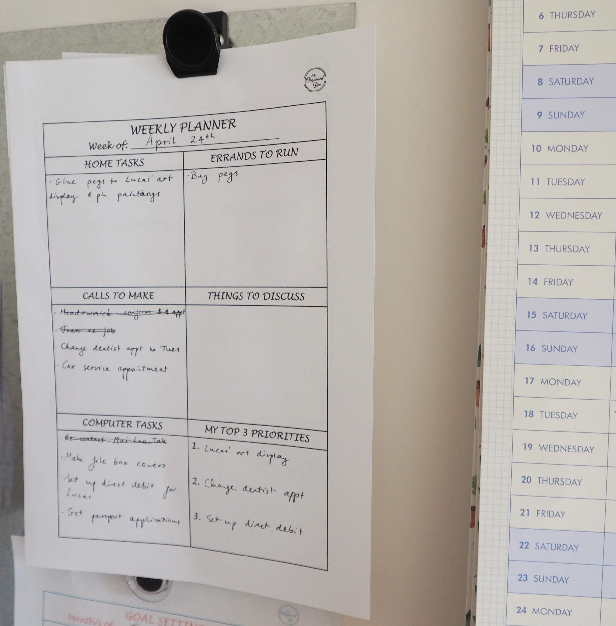 A weekly planner divided into categories helps you be more productive as you can batch your tasks! {The Organised You}