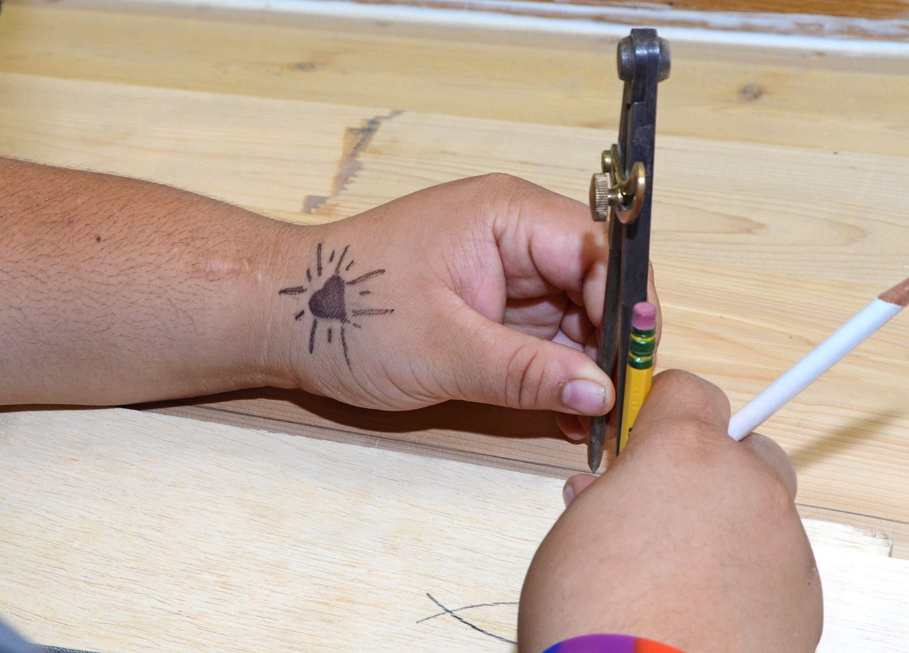 dixon011 Jaymi with Compass.JPG