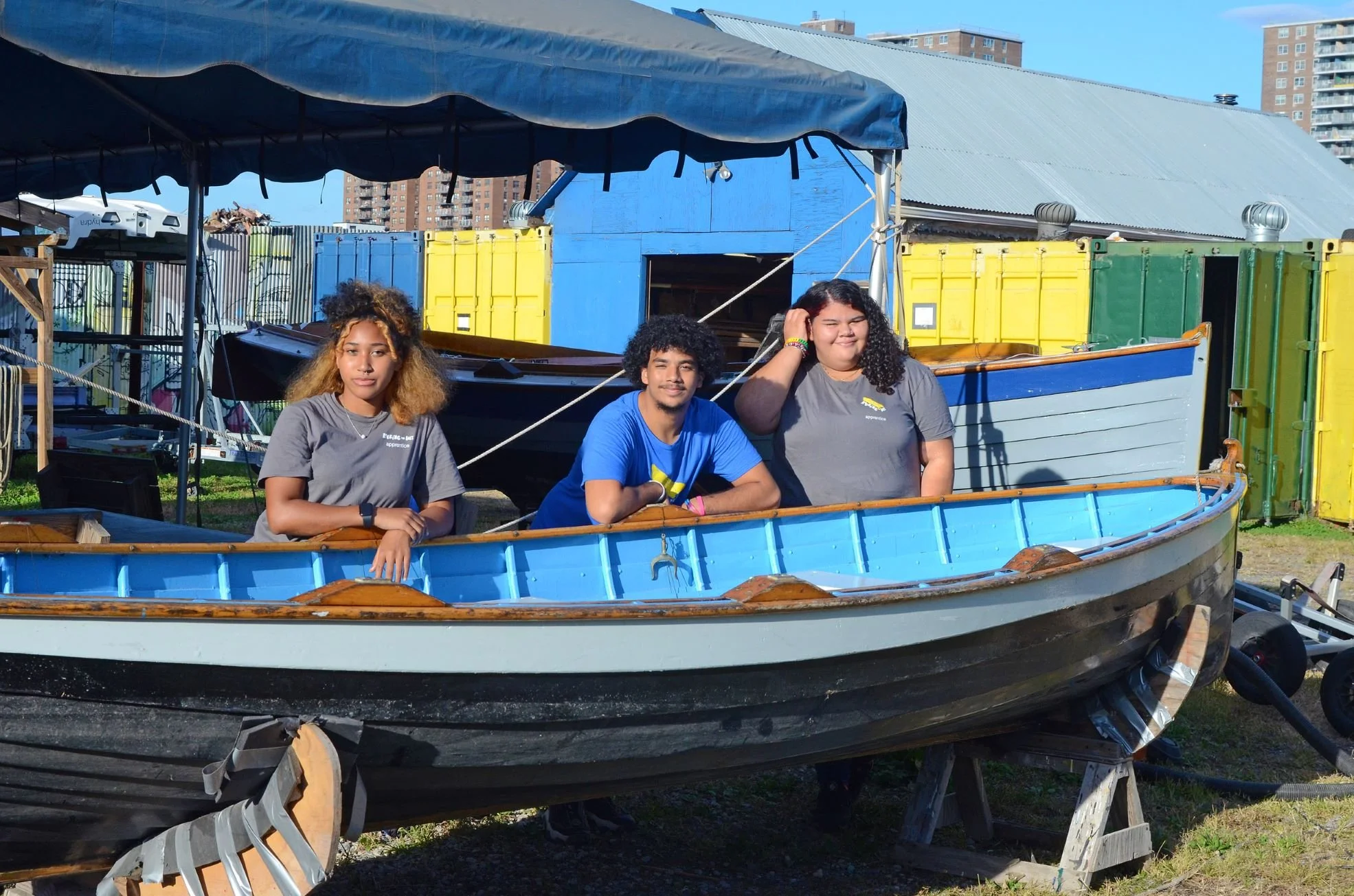 dixon018 Apprentices with a Finished Boat.JPG