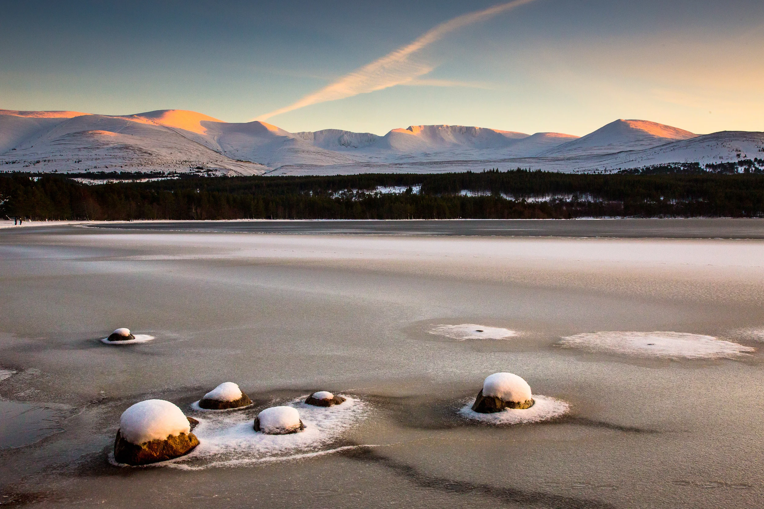 Loch Morlich (1 of 1).jpg