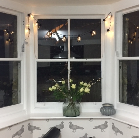 Simple but effortless styling touches.