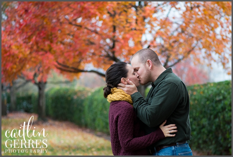 Chesapeake Park Fall Engagement Session Photo-10_DSK.jpg