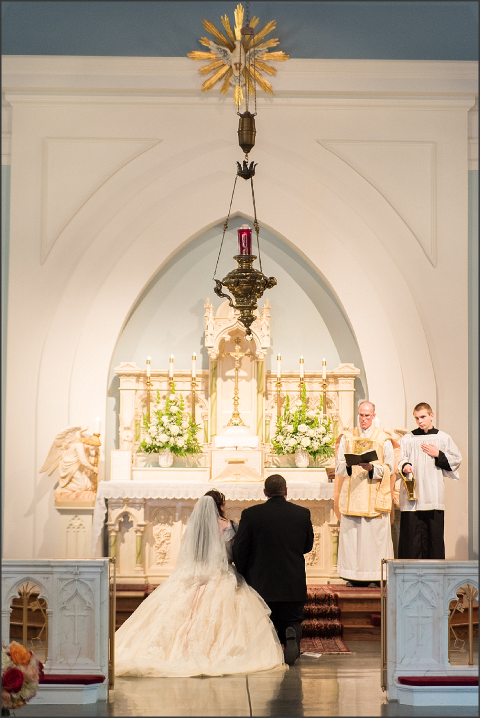 Greenbrier Country Club Wedding in Chesapeake-199_WEB.jpg