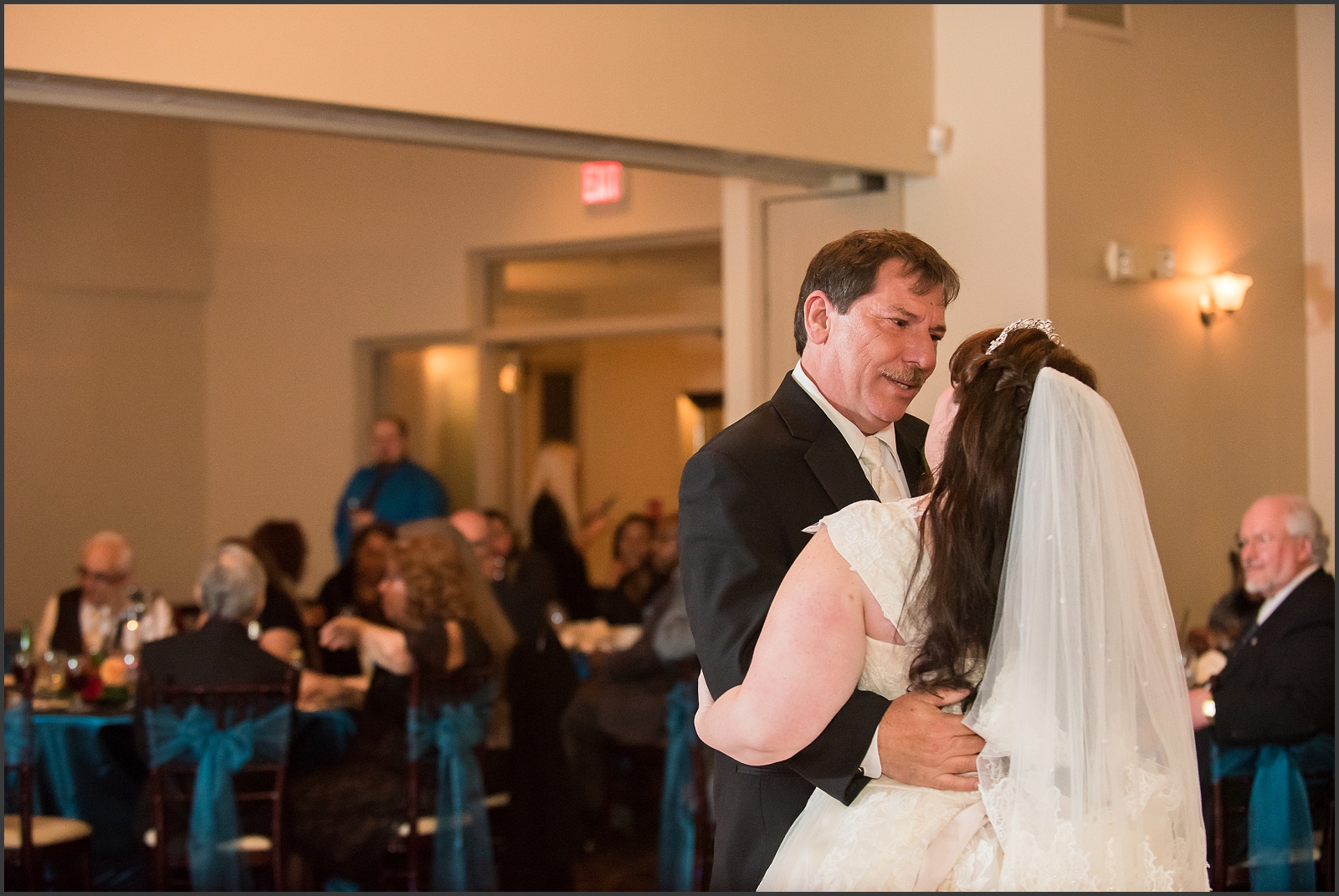 Greenbrier Country Club Wedding in Chesapeake-301_WEB.jpg