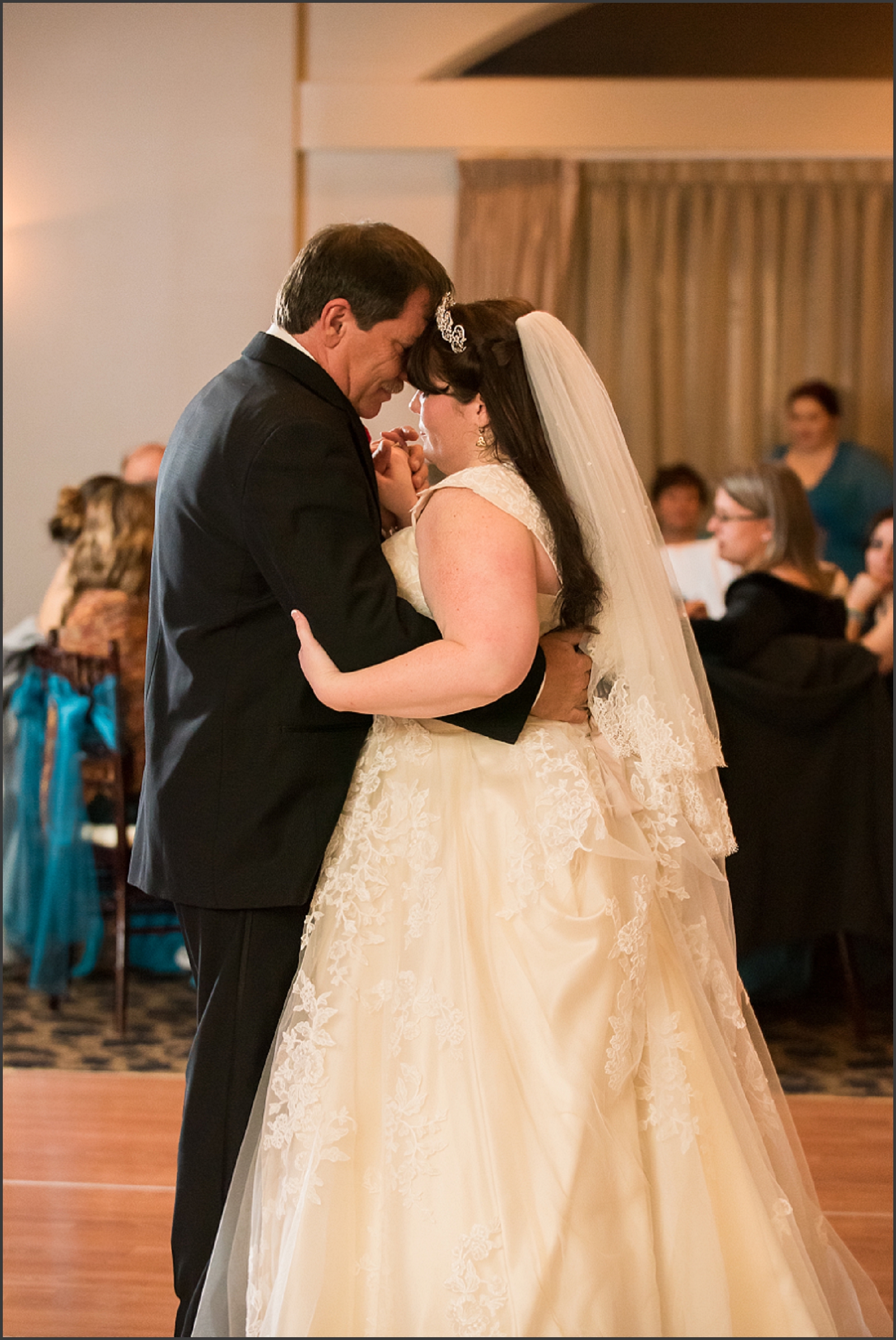 Greenbrier Country Club Wedding in Chesapeake-304_WEB.jpg