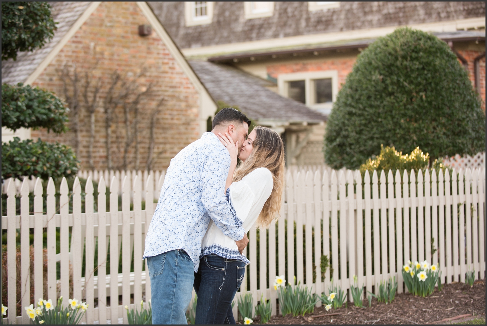 Orie & Jesse.Francis Land House Engagement Session-132_WEB.jpg