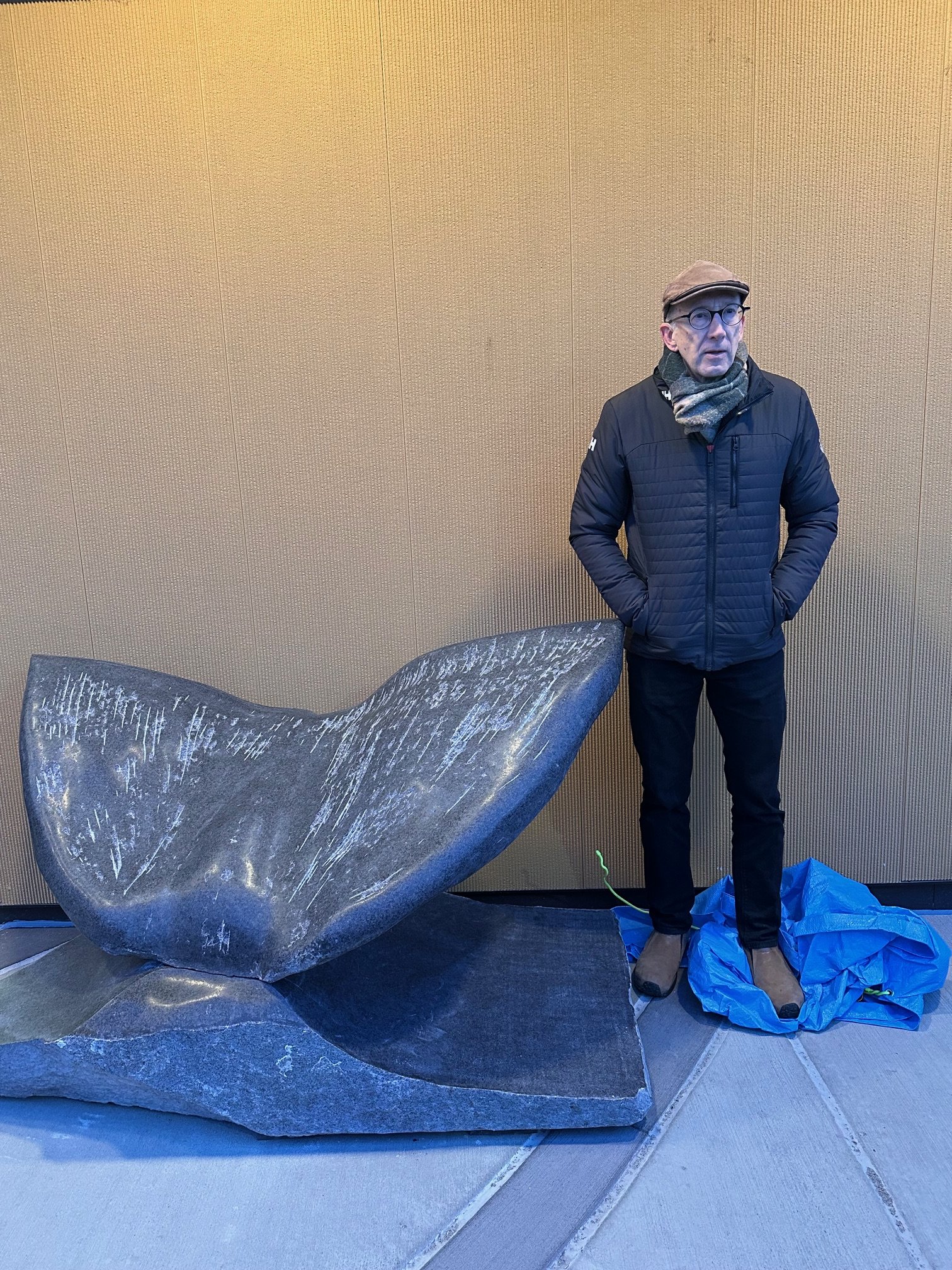 Sculptor Ken Barnes at the "unwhaling"