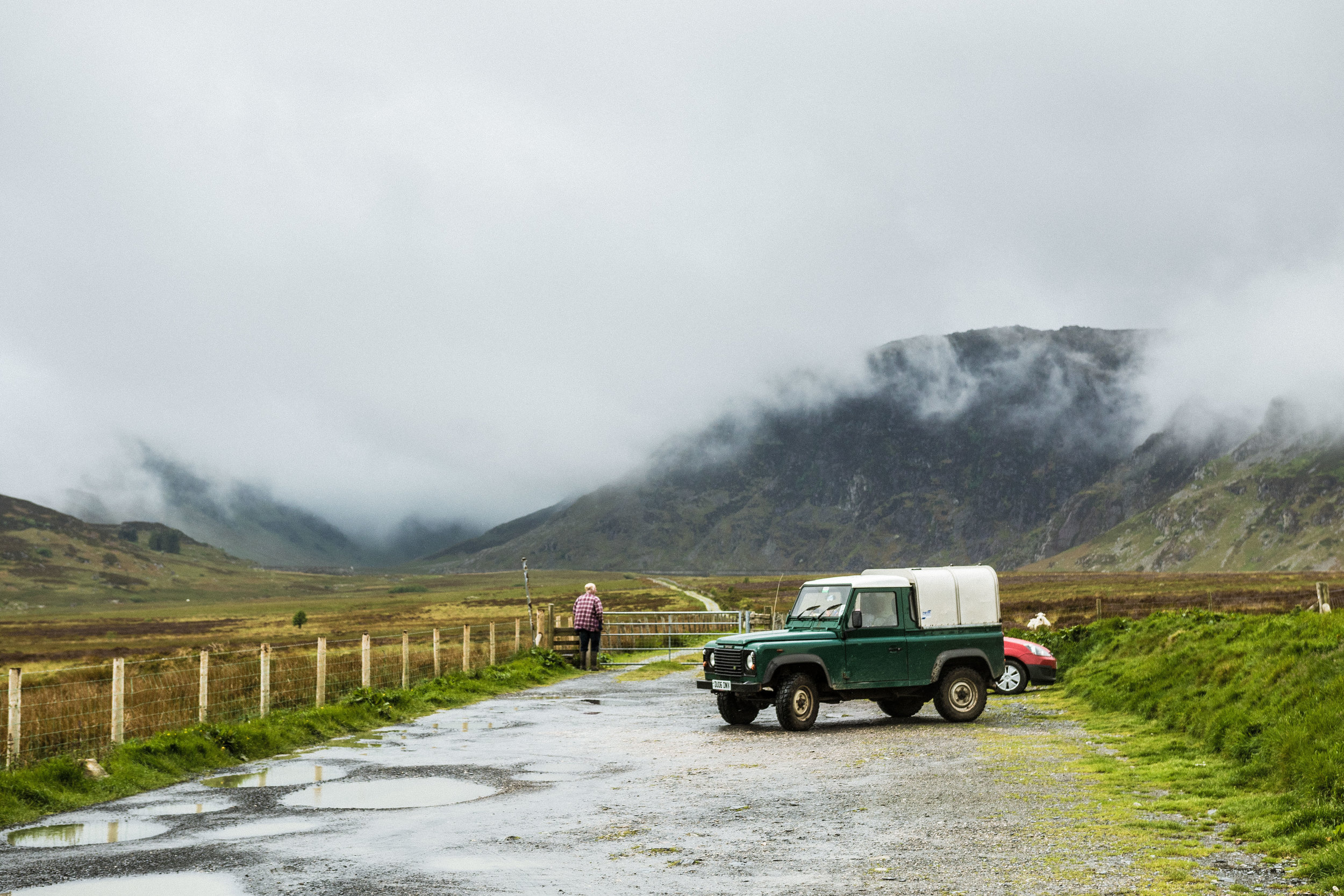 Wales-DulynTrackFarmerTruck1.jpg