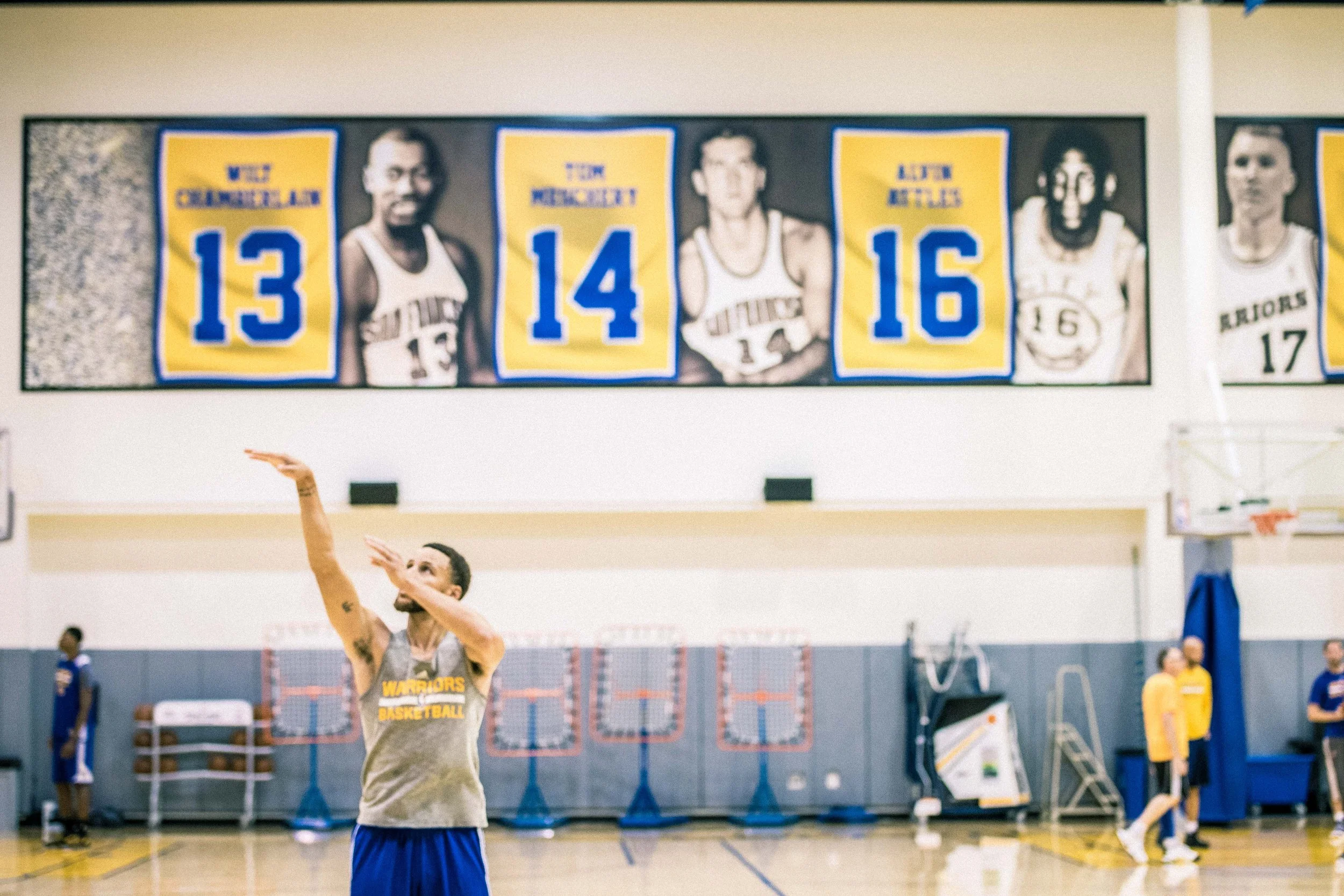 Oak-WarriorsPractice-StephShooting2-1.jpg