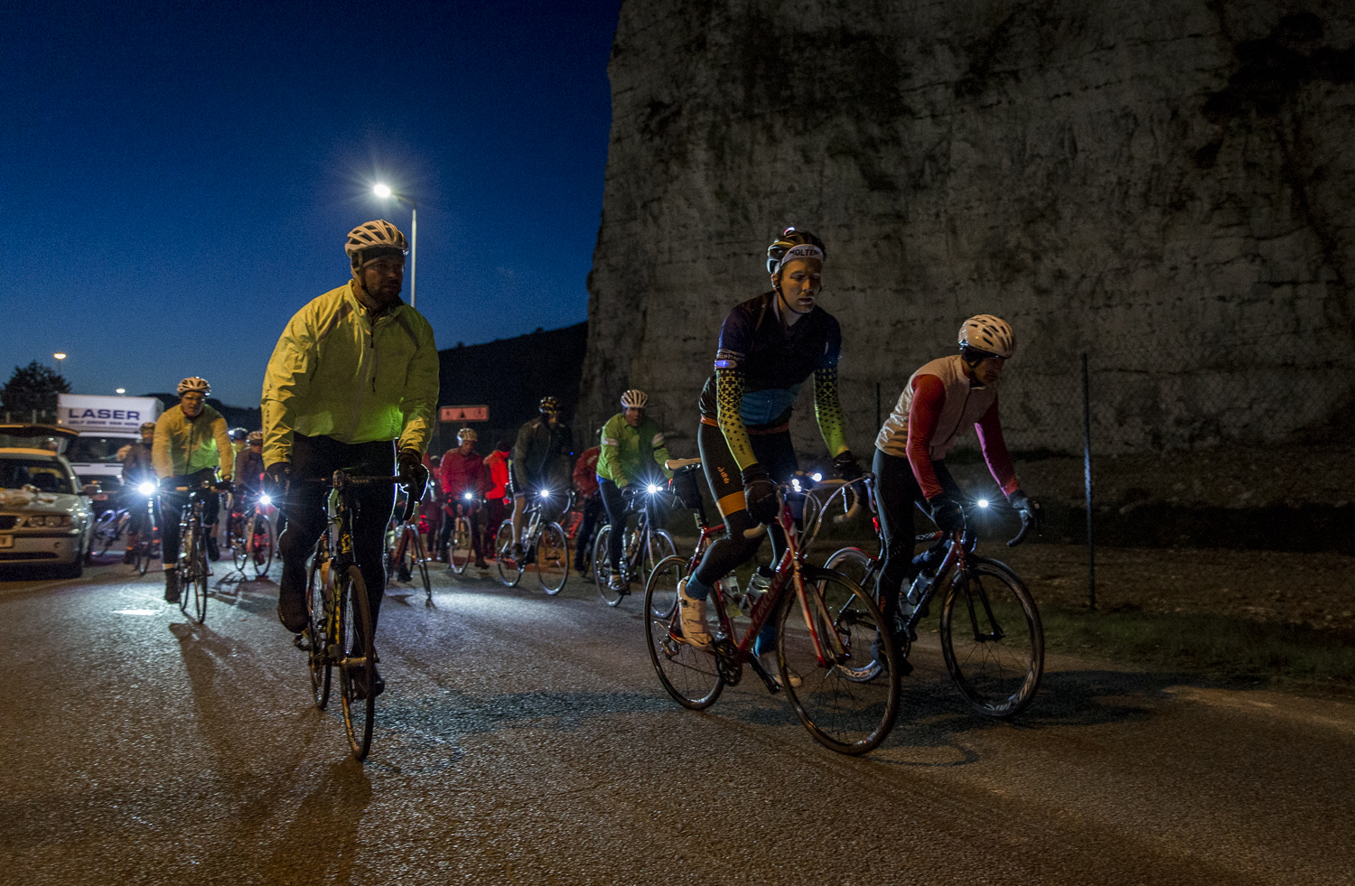 London 2 Paris 24hr cycle sportive.
Photo credit : Chris Winter