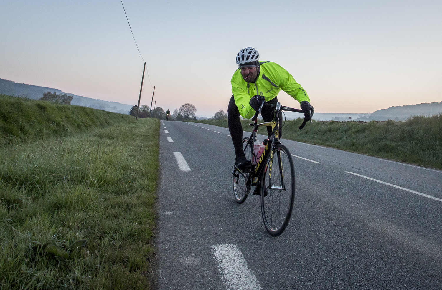 London 2 Paris 24hr cycle sportive.
Photo credit : Chris Winter