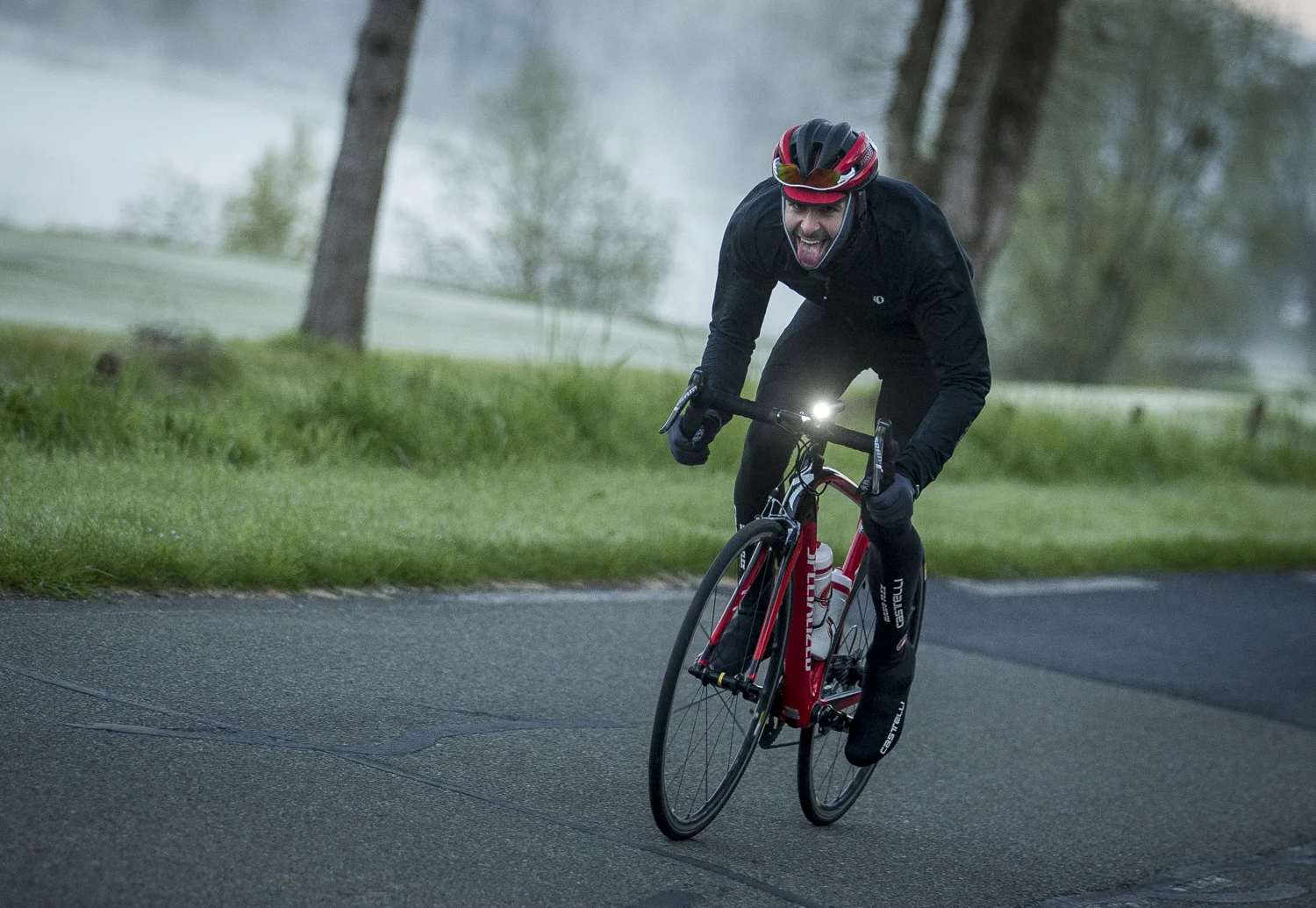 London 2 Paris 24hr cycle sportive.
Photo credit : Chris Winter