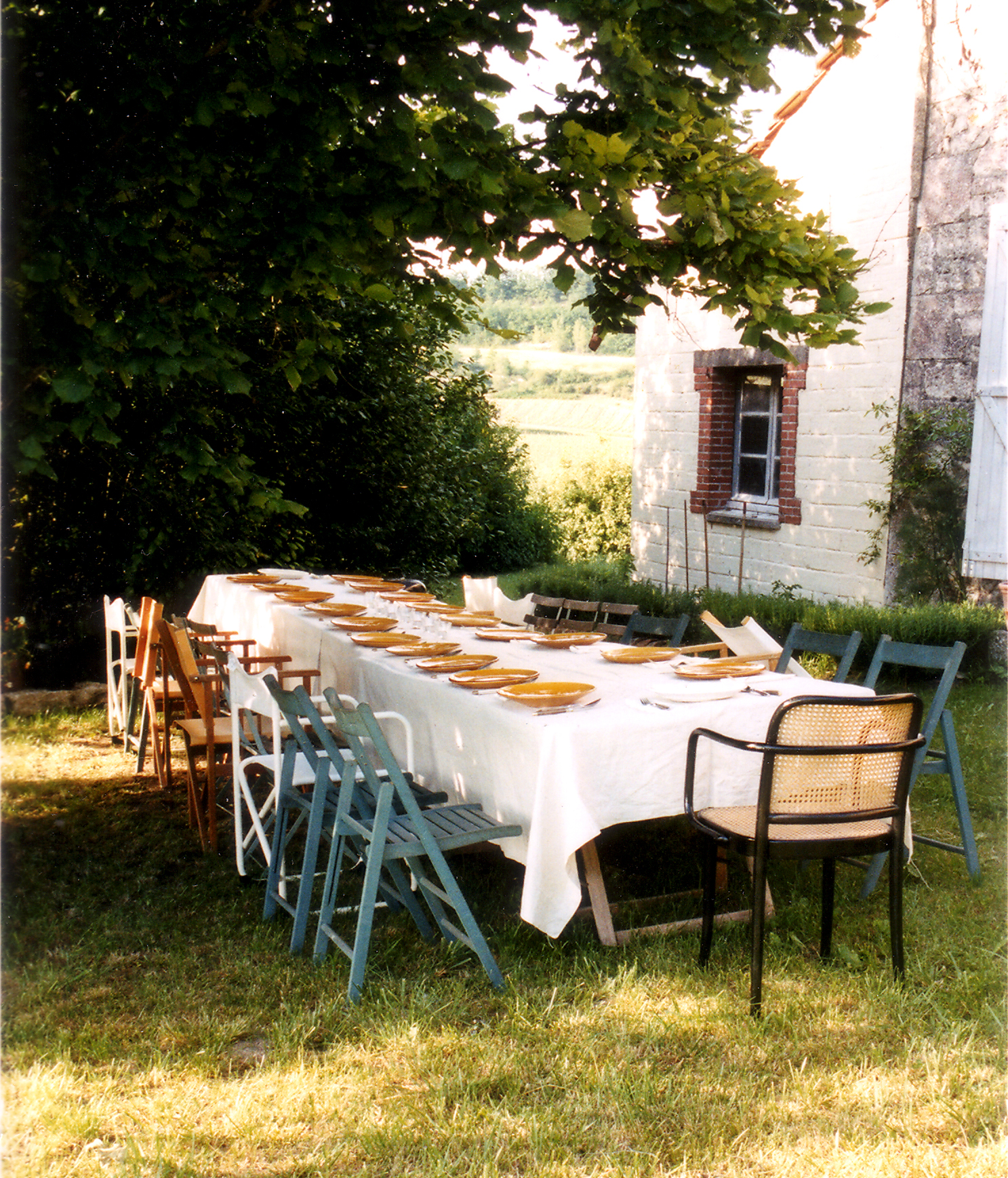 Table laid in the French garden