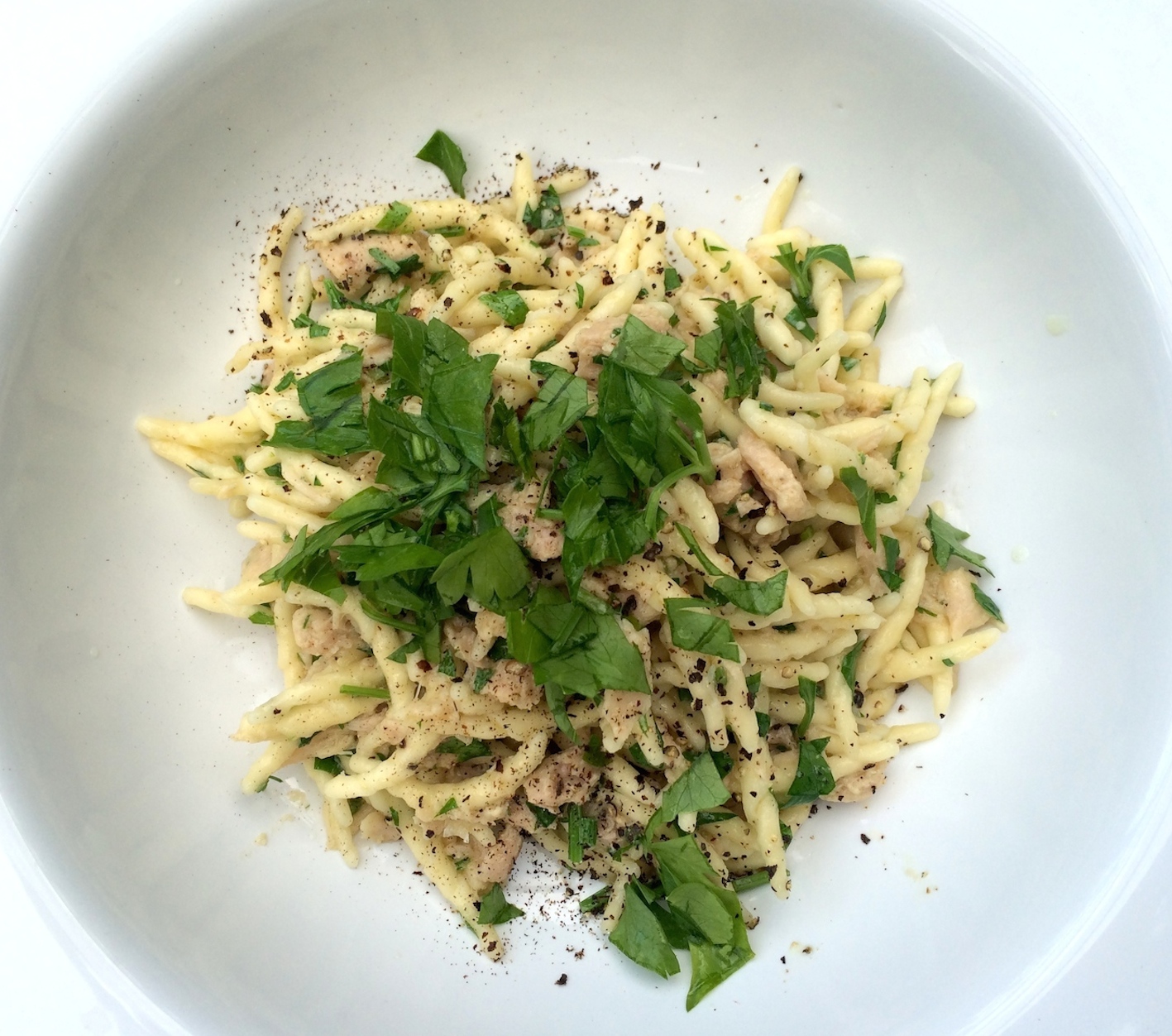 Le Trofie pasta with tuna in olive oil