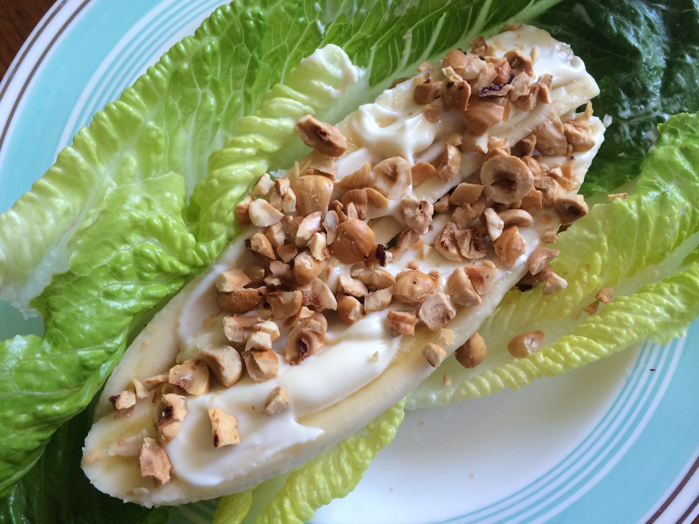 Banana salad with toasted hazelnuts & romaine lettuce
