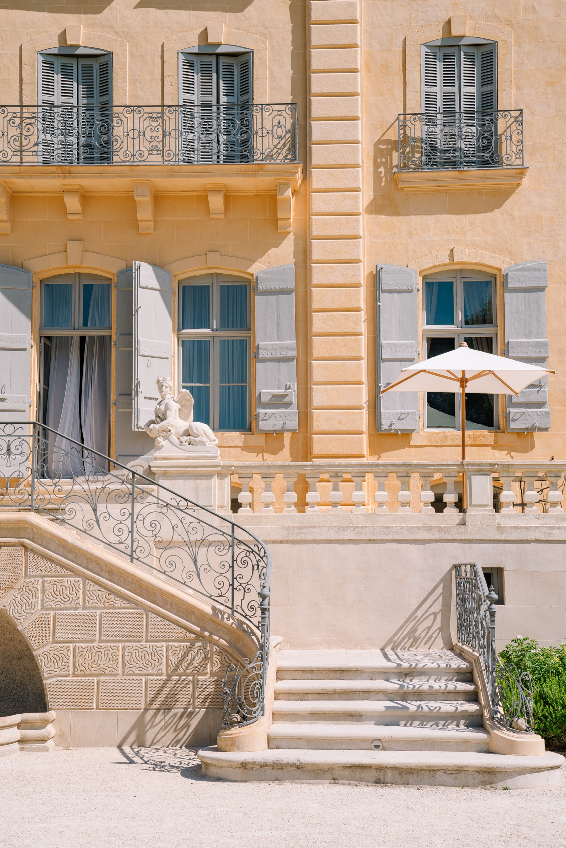  Château de Fonscolombe, Provence 