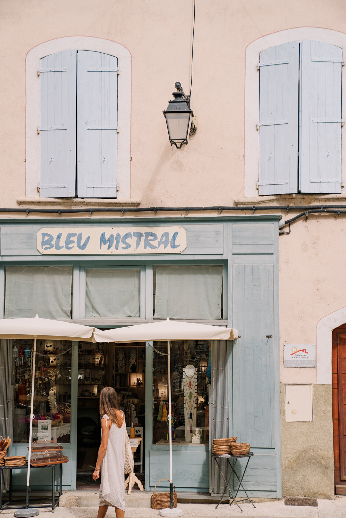  Street scenes in Forcalquier 