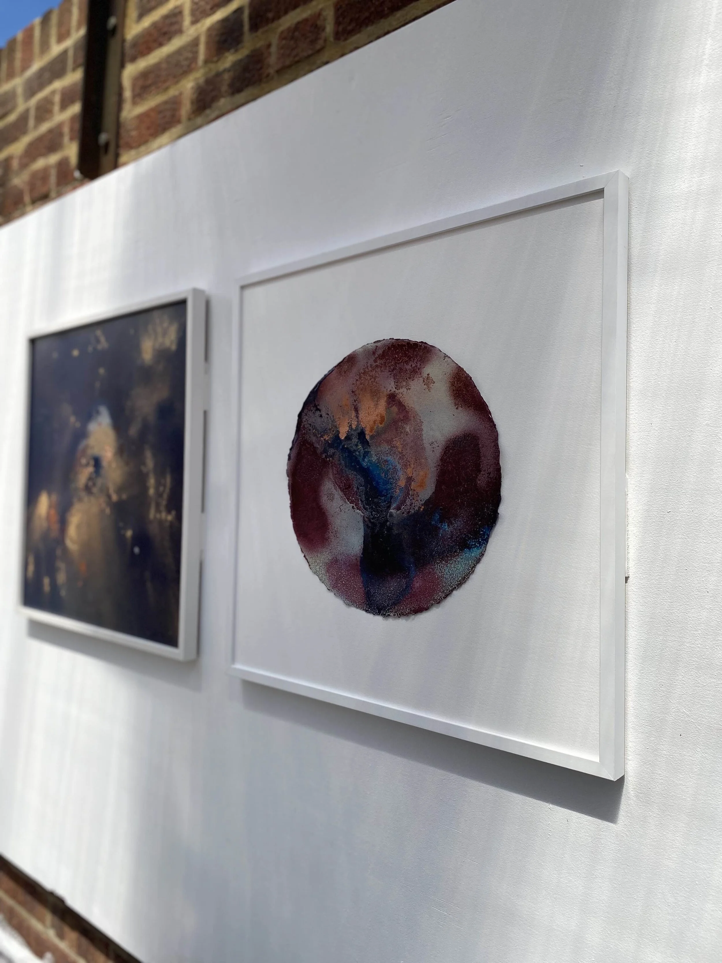 Deep Red, Bronze Prussian Blue Circle