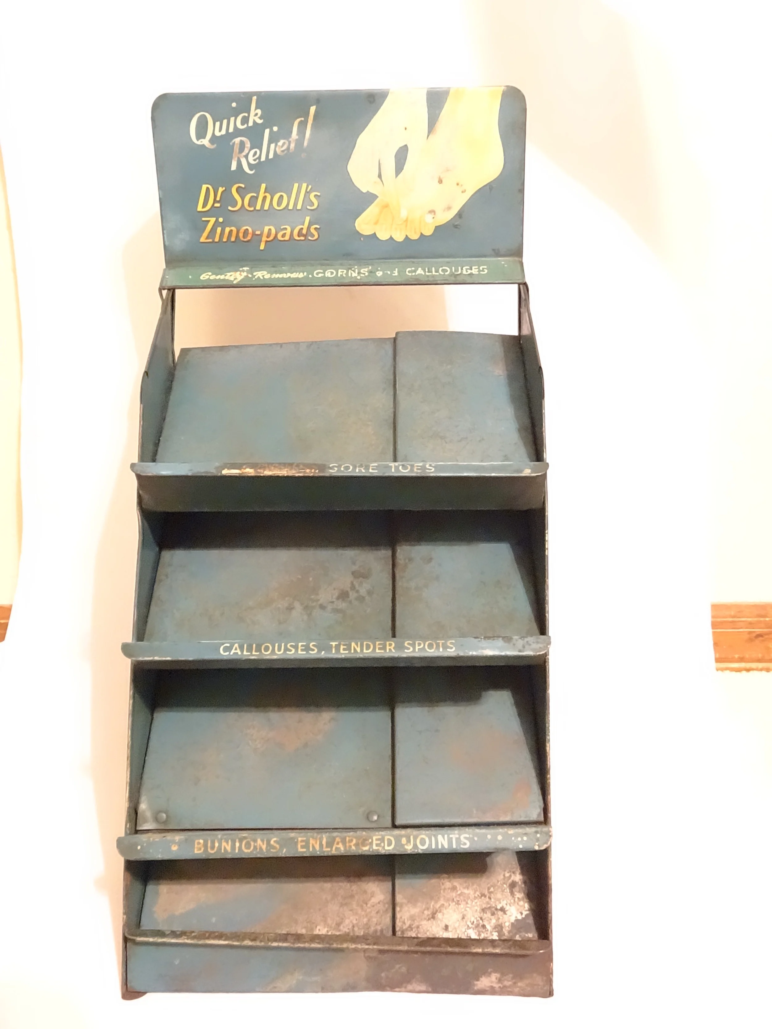 dr. scholl's zino-pads display