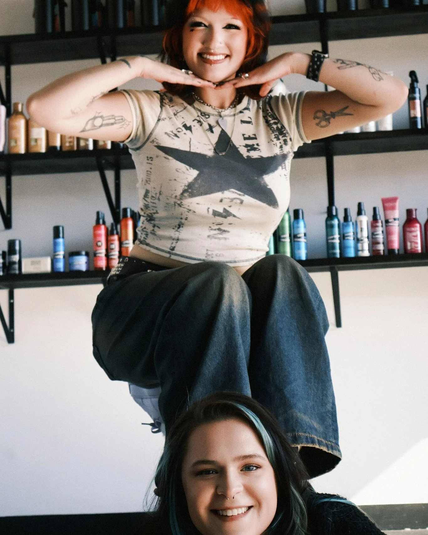 Happy #SundayFunday !! 🤩 This is your reminder to book your next hair appointment with Franklin's friendliest stylists! 😎