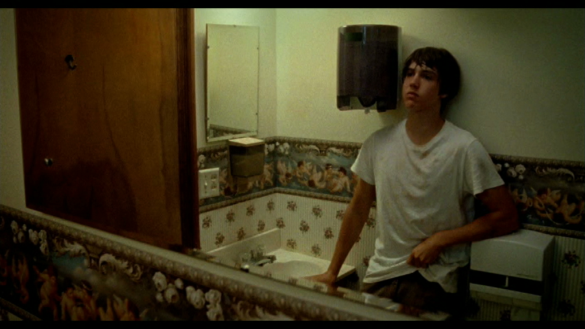 12_Bathroom.jpeg