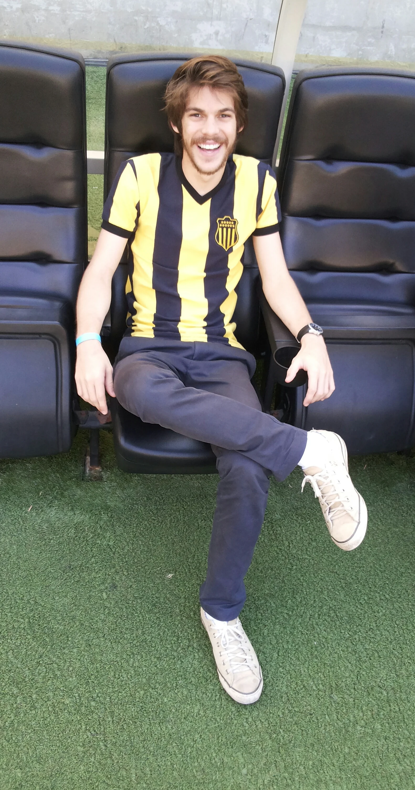 Nosso Coordenador de Desenvolvimento Breno Lacet aproveitou saber qual a sensação de ficar no banco no Maraca. :)