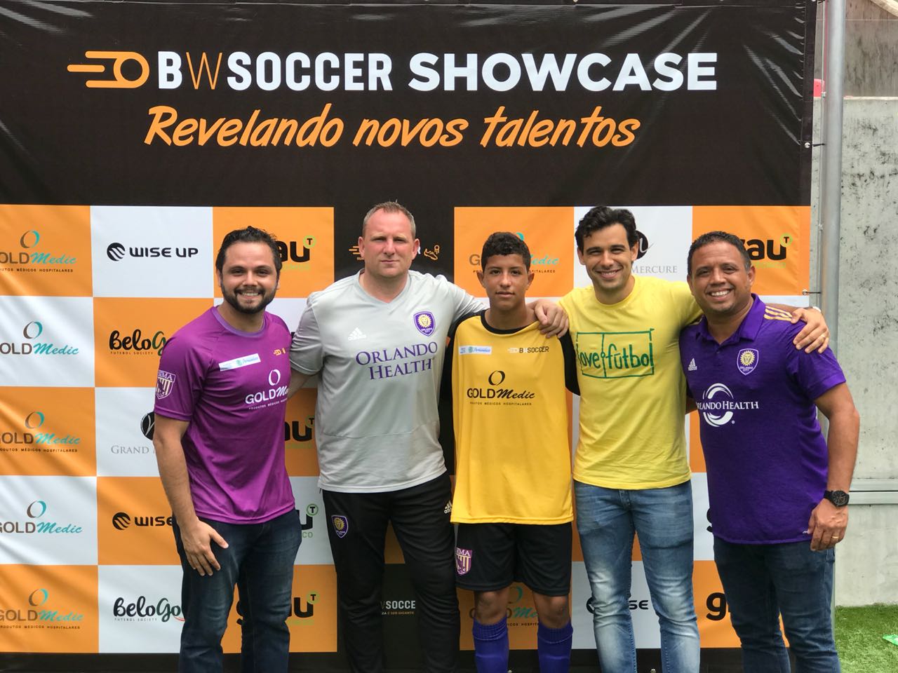 O futebol como uma porta para o mundo