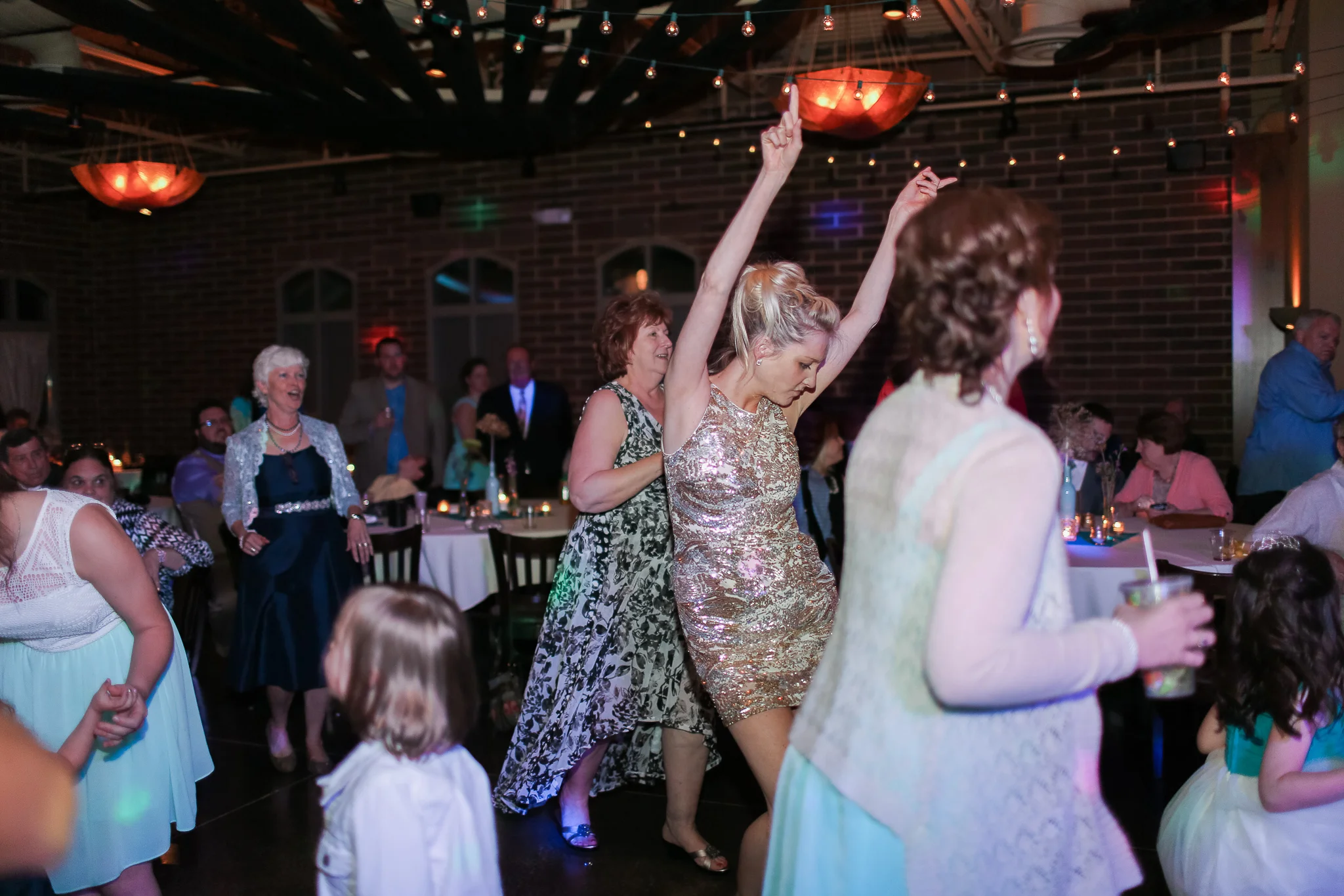 Schlitz Audubon Nature Center Wedding Photography | The Black Swan Venue |Milwaukee WI Photographers | www.karenann.photography | Green Bay | Door County | Madison | Destination | Midwest