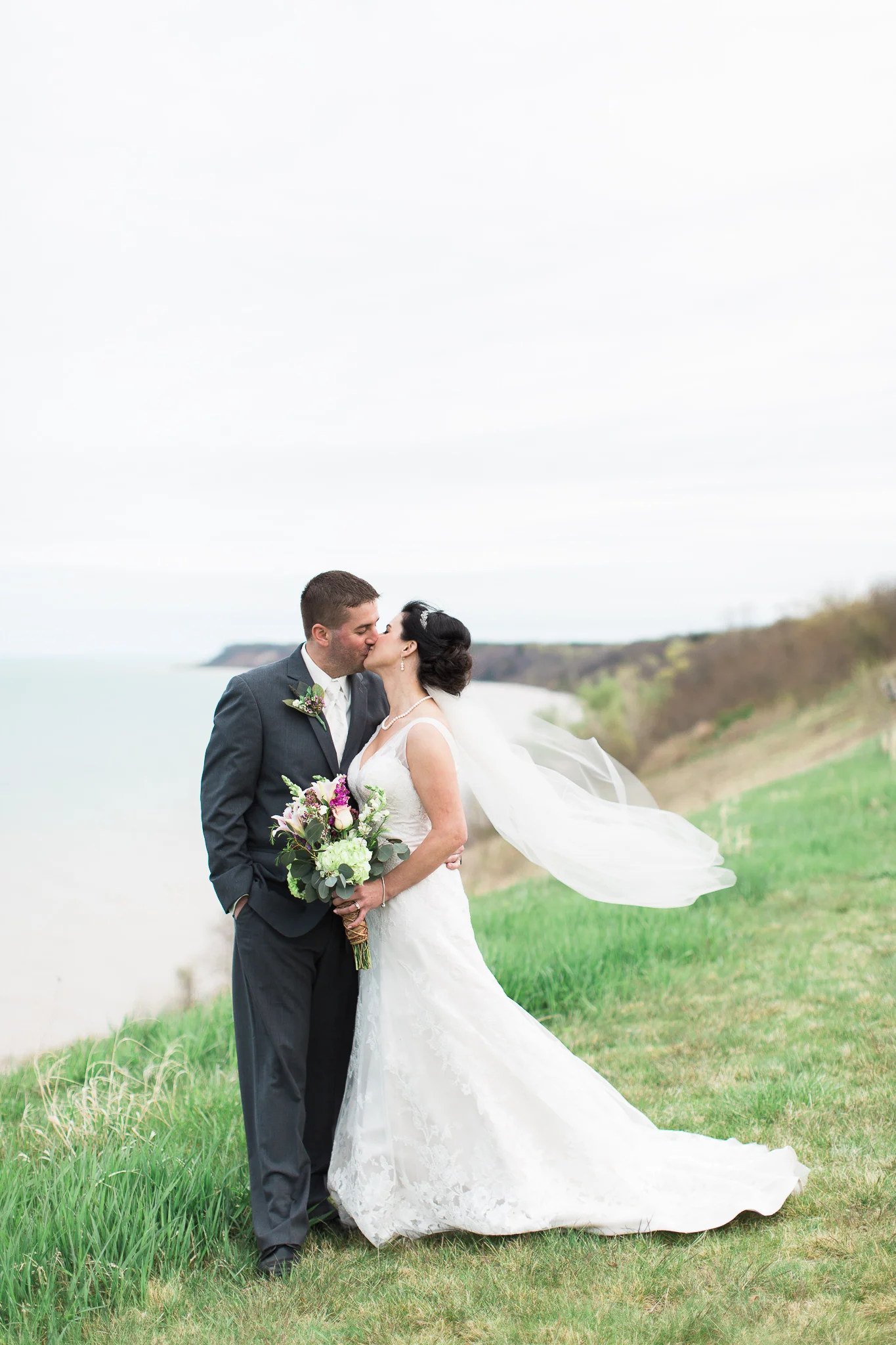 Schlitz Audubon Nature Center Wedding Photography | The Black Swan Venue |Milwaukee WI Photographers | www.karenann.photography | Green Bay | Door County | Madison | Destination | Midwest