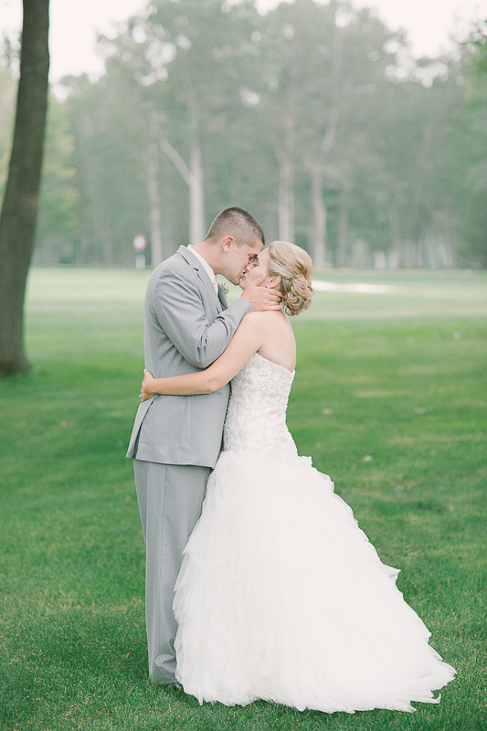 Sentry World Golf Course Wedding | Stevens Point WI | Milwaukee Wedding Photographers | Wedding Photographers in Madison WI | www.karenann.photography 