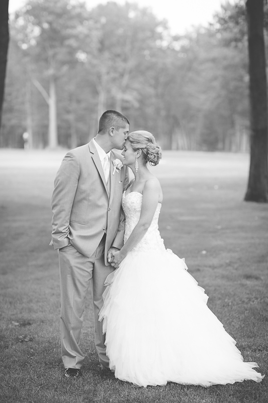 Sentry World Golf Course Wedding | Stevens Point WI | Milwaukee Wedding Photographers | Wedding Photographers in Madison WI | www.karenann.photography 