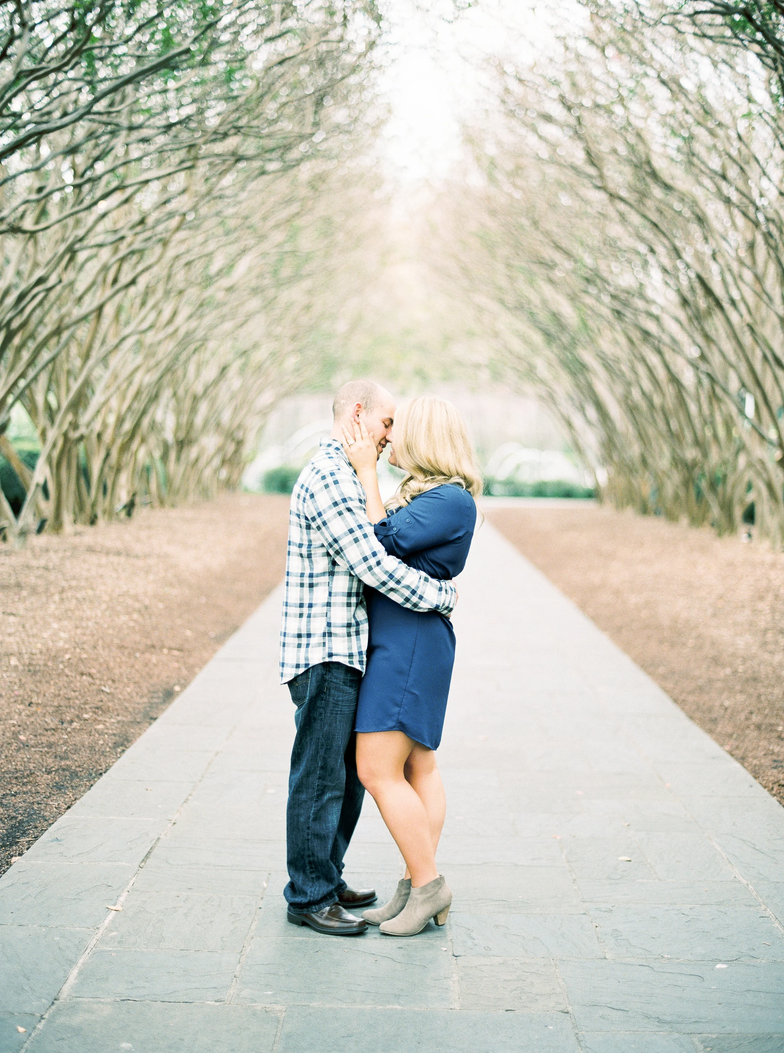 Dallas Arboretum Botanical Gardens Engagement Photos | Texas Wedding Photographer