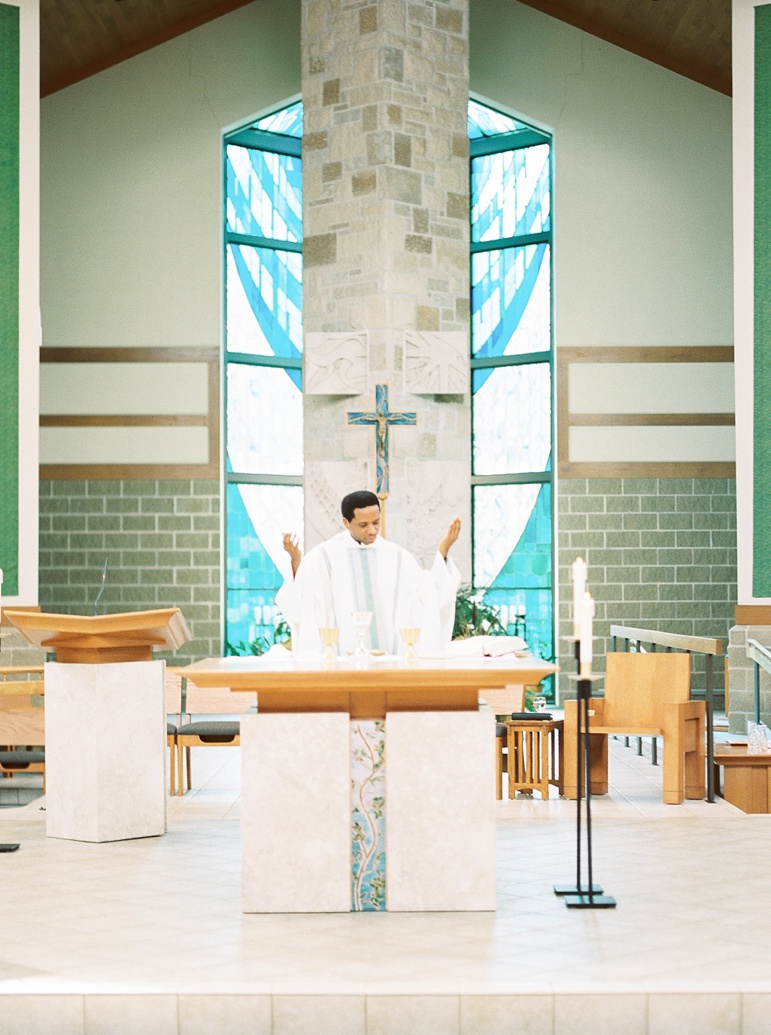 Brillion Wedding Photographer St. Peter the Fisherman Catholic Church, Cobblestone Creek