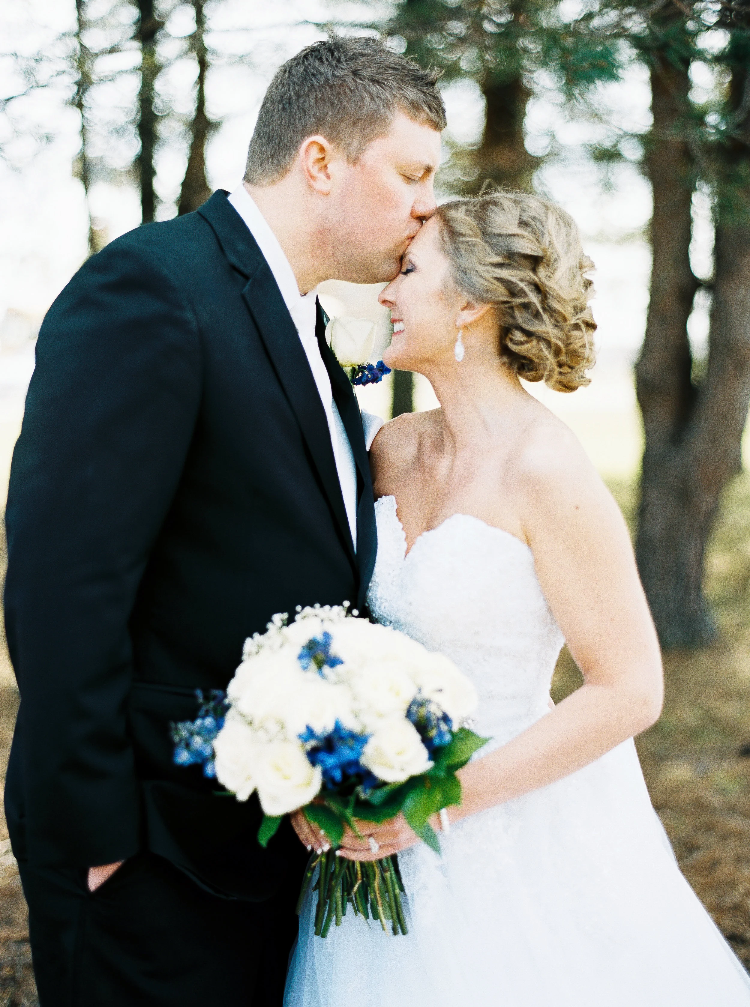 Messiah Lutheran Church Wedding and The Ravine Green Bay Wisconsin Wedding | Michelle & Jimmy