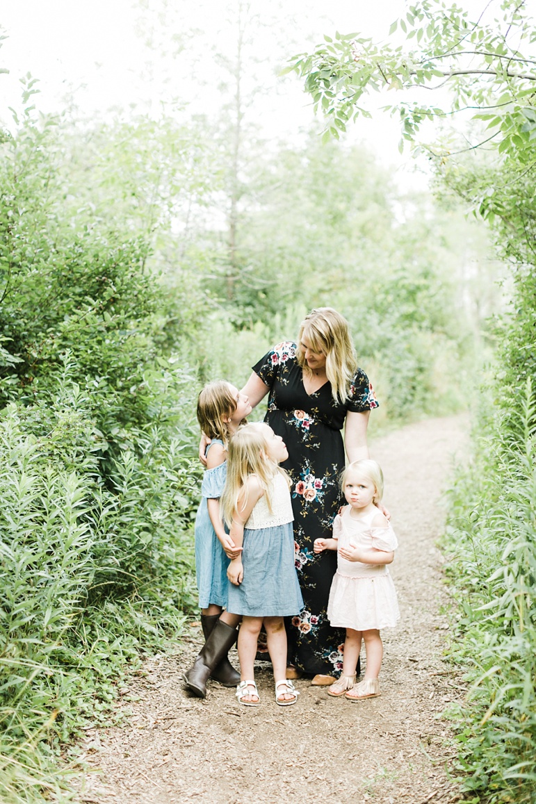 Lions Den Gorge, Milwaukee Family Photographers