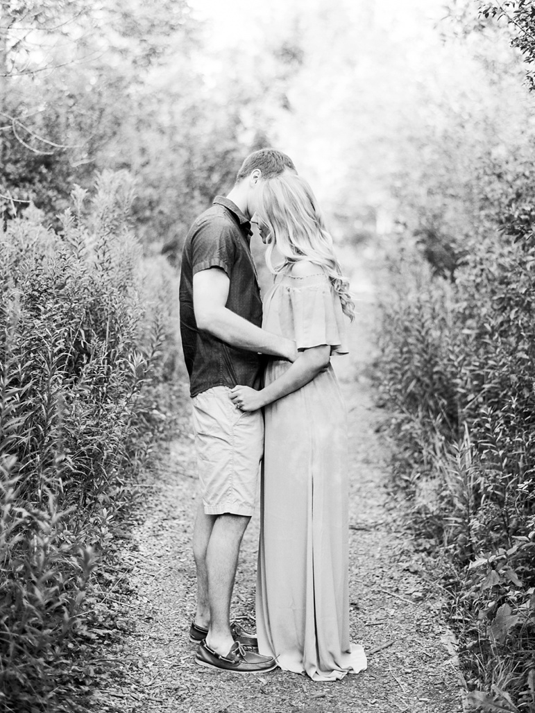 Milwaukee Engagement Photographers | Lion's Den Gorge