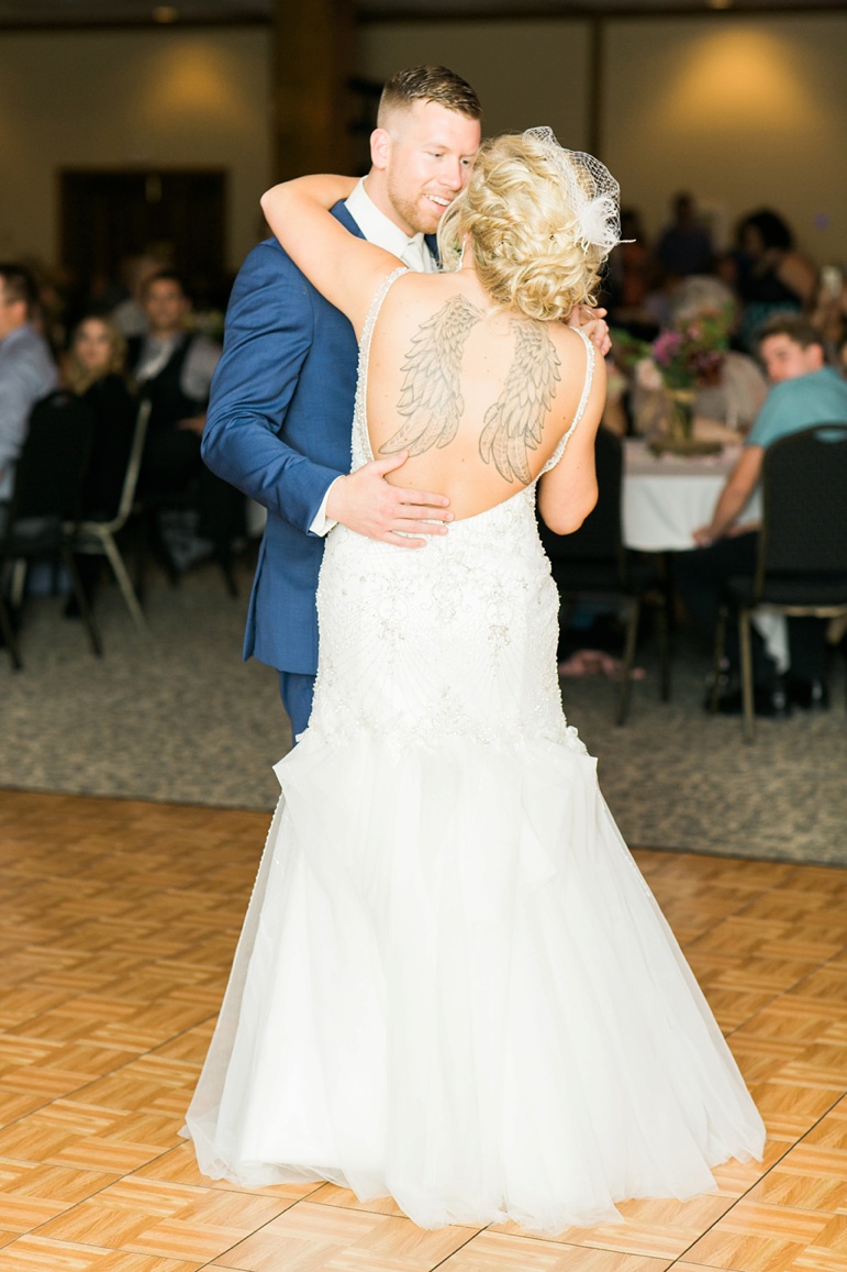 Fox Hills Resort Wedding, Manitowoc WI Wedding Photographers