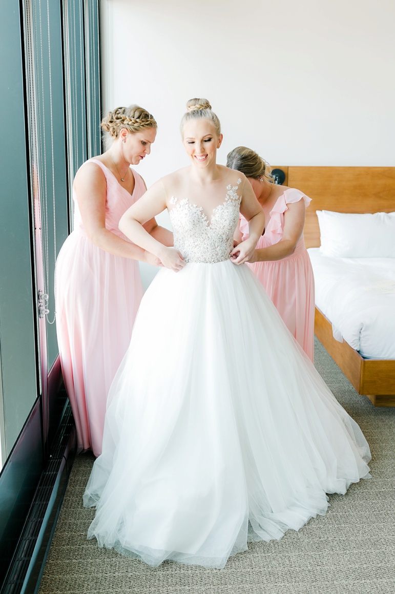 Eau Claire WI Wedding Photographers | The Lismore Hotel &amp; Christ Church Cathedral