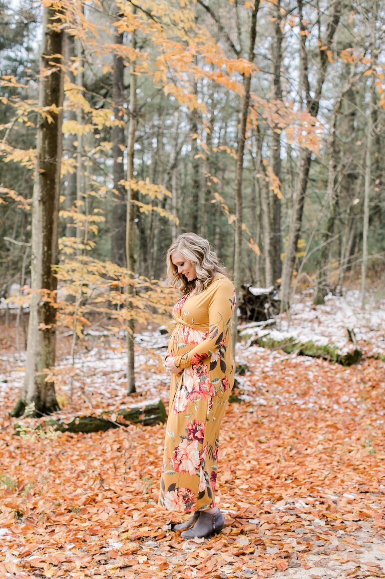 Wisconsin Fall Maternity Photos