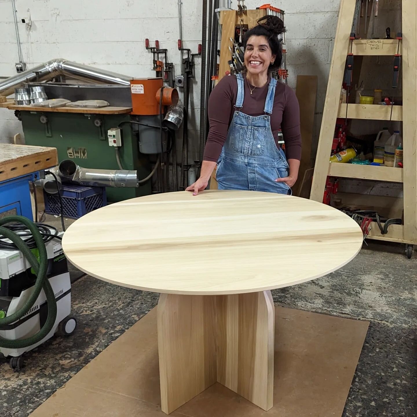 If you've been to the shop recently, you may have met Kelsey and seen the dining room table she was working on. Well, she finished it and it is now at her home keeping the family's dinner plates up off the floor. Not bad for her first project.

HCH s