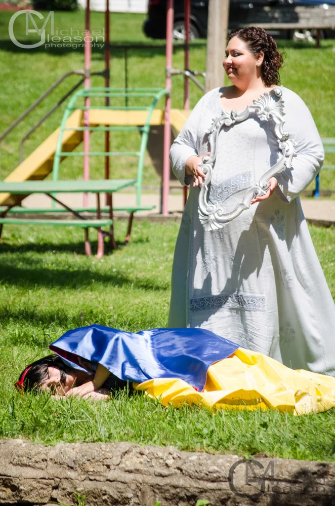 Snow White Mott (7)