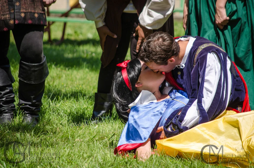 Snow White Mott (14)