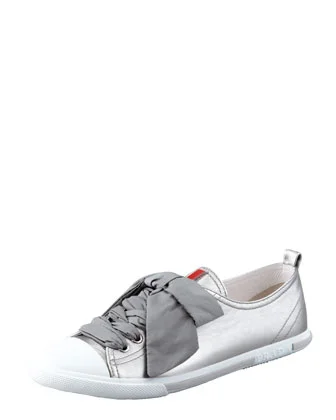 prada.