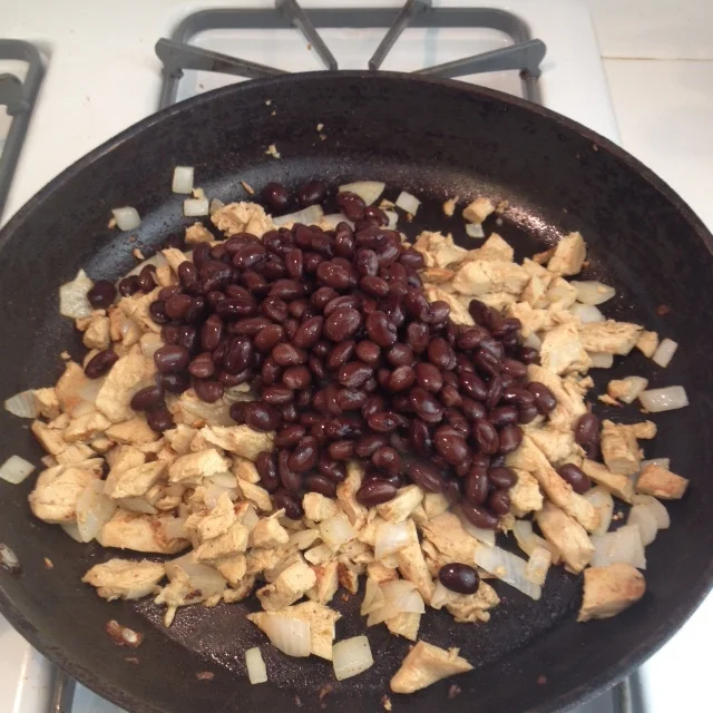 BBQ Black Beans and Chik'n Over Rice - Step 1.JPG