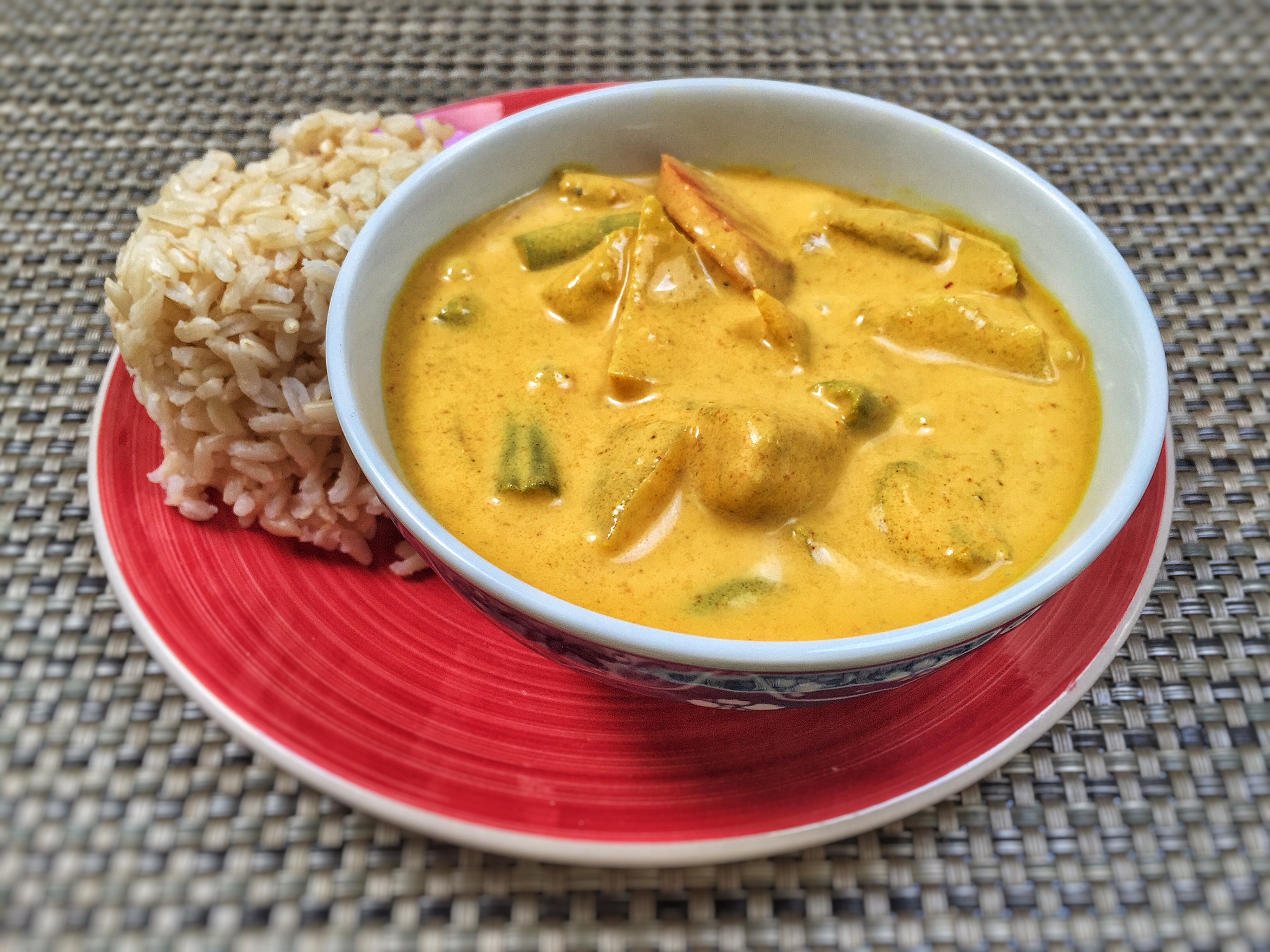 Yellow Curry with Chick'n (or Tofu)