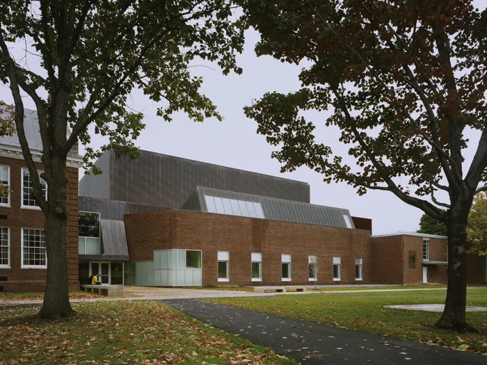 Exterior 2.jpg