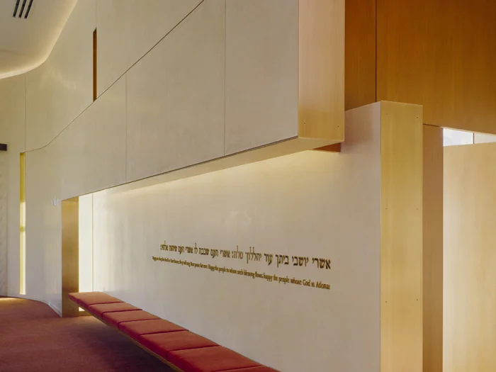 bench b.jpg
