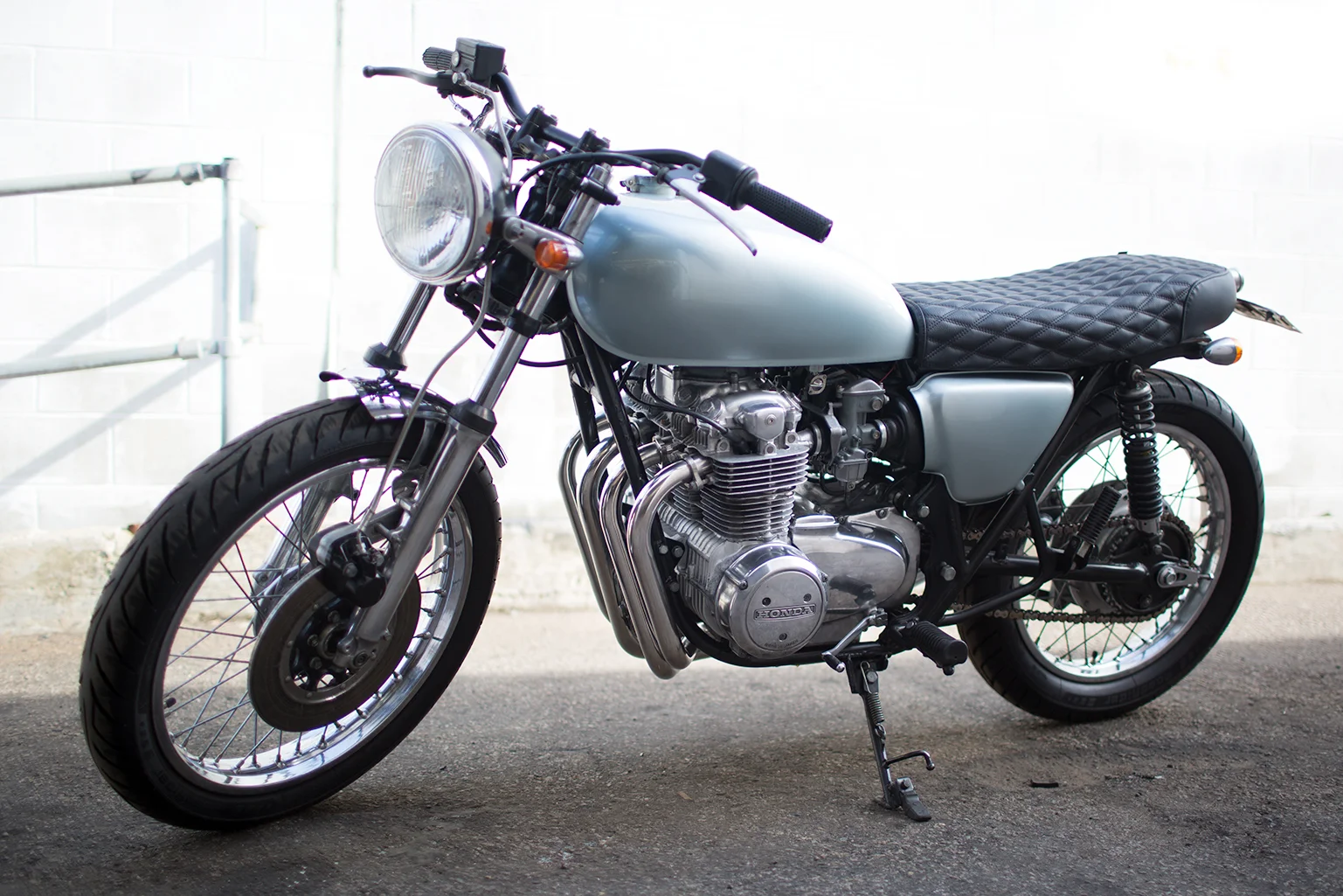 Lucas-Merch-CB550-.jpg